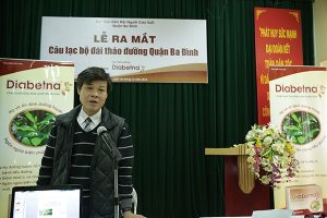 PGS.TS Trần Văn Ơn, Trưởng Bộ môn Thực vật học, Trường Đại học Dược Hà Nội chia sẻ tại buổi sinh hoạt